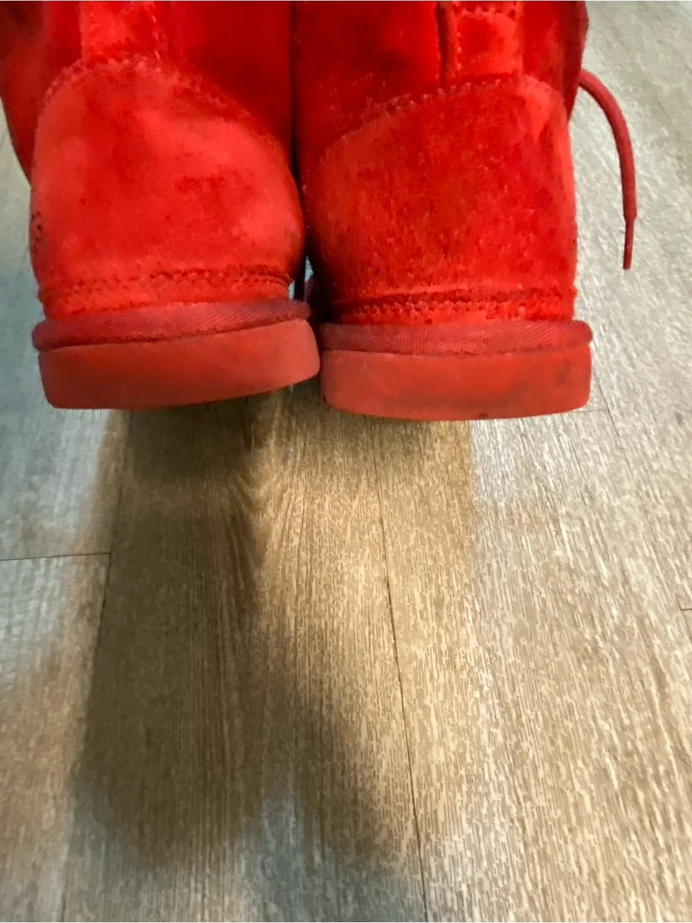 UGG NEUMEL RED WOMENS BOOTS SIZE 8